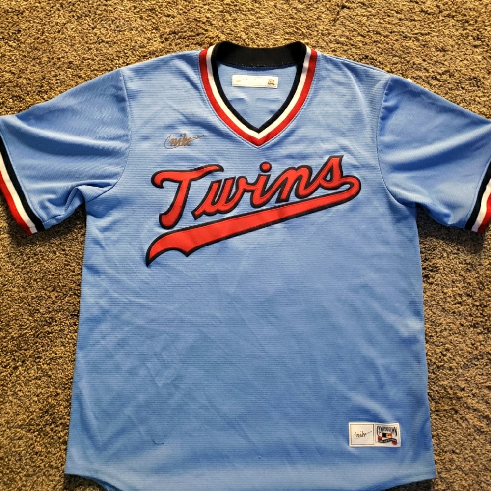Nike Cooperstown Collection MN Twins Harmon Killebrew jersey. READ DESCRIPTION!